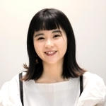 読書好きの俳優田村芽実さん。影響を受けた作家の１人に谷川俊太郎をあげる＝東京都内