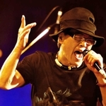 今年８月、チキンジョージでのライブで熱唱するもんたよしのりさん（ｃ）Ｄ’ｓ　Ｓｔｕｄｉｏ