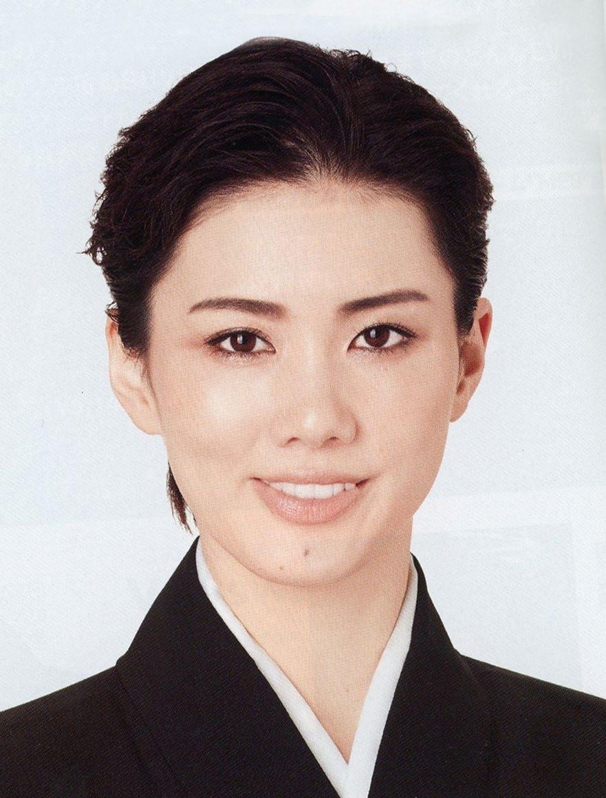 宝塚歌劇団、雪組トップが退団へ 彩風咲奈さん、27日に記者会見
