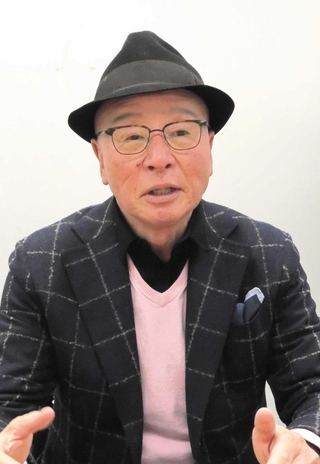 ２年ぶりにリサイタルを開くピアニストの伊藤勝＝神戸新聞社