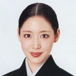 宝塚歌劇月組トップ娘役となる天紫珠李（２０２３年度版宝塚おとめから複写）