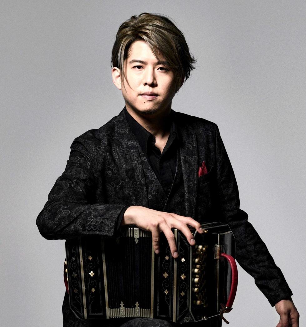 三浦一馬五重奏団 三浦一馬五重奏団 情熱のタンゴ～オール・ピアソラ～⁄ハストピア