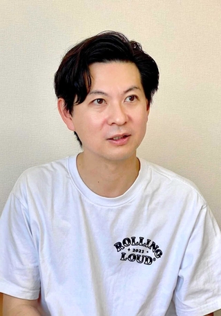 「兵庫県にはプロモーターによる大規模フェスはないが、中小規模の独立系フェスが多い」と語る津田昌太朗さん＝東京都内