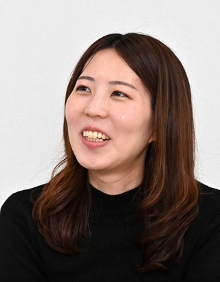 福間香奈女流王位