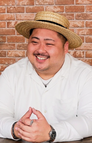 「フェスティバルホールでライブをすることが目標」と語るＢｉｇｆｕｍｉ＝神戸市中央区磯上通４