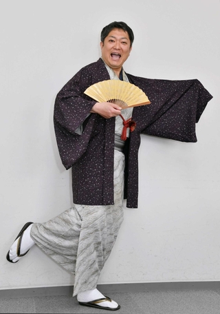 落語家の林家菊丸＝神戸新聞社