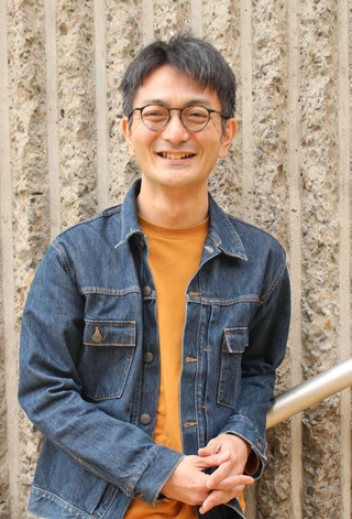 「兵庫にピッコロがあってよかった、と言ってもらえるような存在になれたら」と語る演出家の真山直則さん＝尼崎市南塚口町３