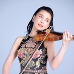 バイオリニストの川井郁子さん