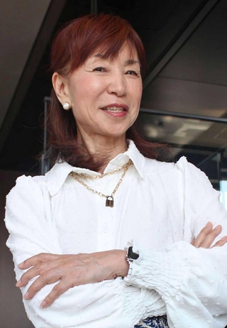 「感覚的には２割の史実を８割の想像で補いながら書いた」と語る玉岡かおるさん