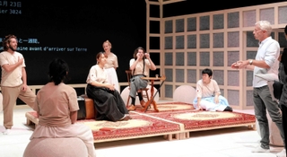 昨年、兵庫県立芸術文化観光専門職大学で上演された作品の様子