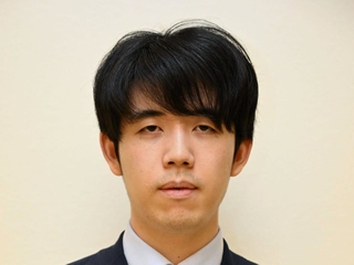 藤井聡太王位（撮影・大田将之）