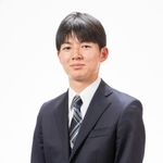 上野裕寿四段（日本将棋連盟提供）