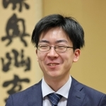 天元戦の挑戦者に決まった芝野虎丸名人＝東京都千代田区の日本棋院本院