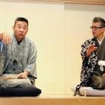 自身の被災体験を語る笑福亭松喬（左）と笑福亭銀瓶＝神戸市兵庫区新開地２