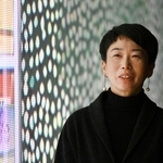 アニメーション作品に込めた思いを語る束芋＝神戸市中央区脇浜海岸通１、兵庫県立美術館（撮影・大田将之）