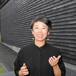 企画展開幕前、作品制作に向けての思いを語る束芋＝群馬県渋川市金井、原美術館ＡＲＣ