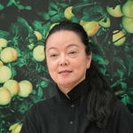 「神戸で能を扱った舞台を制作したい」と話すやなぎみわ＝神戸市中央区脇浜海岸通１（撮影・大田将之）