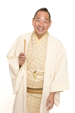 最近もトルコやエジプトで英語落語を披露した桂かい枝
