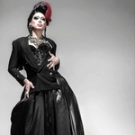 ドラァグクイーンのドリアン・ロロブリジーダ