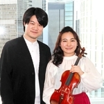１９日に神戸市室内管弦楽団の定期演奏会に登場する松岡井菜（右）。８月には木口雄人（左）とのＡＫＡ　Ｄｕｏでザ・フェニックスホールの舞台にも立つ＝大阪市北区、同ホール