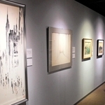 大都会のにぎわいを描いた「ニューヨーク」などが並ぶ＝大阪府豊中市待兼山町１、大阪大学総合学術博物館