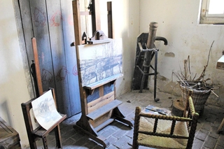 かつてゴッホが使った小屋をアトリエとして再現していた＝オランダ・北ブラバント州ニューネン