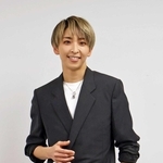 公演への意気込みを語る宙組トップスターの桜木みなと＝宝塚市栄町１、宝塚大劇場