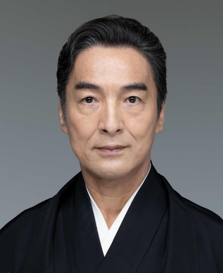 藤間蘭黄