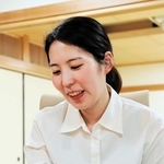 棋士編入試験の受験資格を得た直後、感想戦に臨んだ福間香奈女流六冠＝１０月６日、関西将棋会館