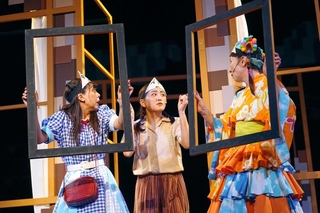 「タラレバ幽霊とタカラの山」の一場面（撮影・堀川高志＝ｋｕｔｏｗａｎｓ ｓｔｕｄｉｏ）