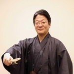 「何げない所作にも意味があると知ってもらえたら」と語る林本大＝大阪市中央区