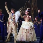 やんちゃでキュート、弾むダンス　宝塚星組「恋する天動説」 トップコンビお披露目公演