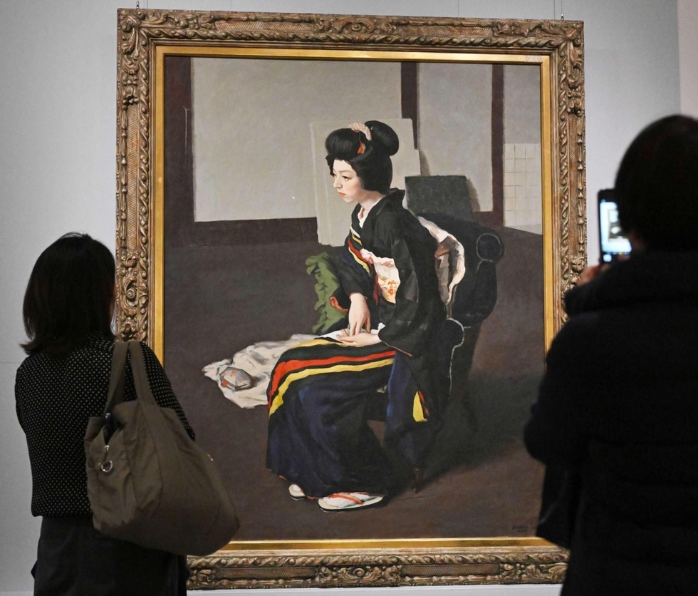 小磯良平「日本髪の娘」90年ぶり日本へ 作品の歴史的背景、日韓の関係