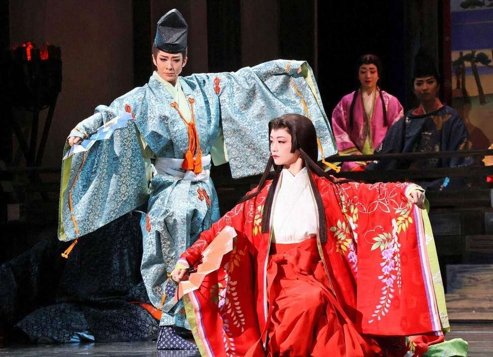 平家物語題材、宝塚花組「蒼月抄」 トップ・永久輝せあ、知盛は「知的