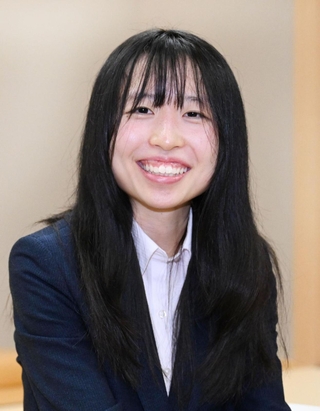 女流王位戦の挑戦者に決まった大島綾華女流二段＝１３日、東京都渋谷区（撮影・柿森英典）