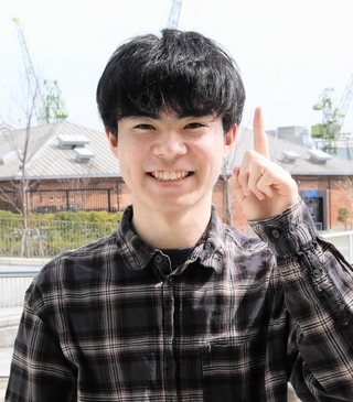 イナズマＫすけさん＝神戸市中央区東川崎町