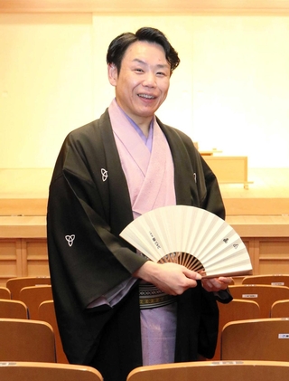 月１回の朝席を続け「喜楽館アワードを取りたい」と意気込む桂八十助＝神戸新開地・喜楽館