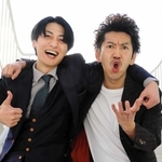 結成１８年。「ケンカは一度もない」と語る周平魂（右）とたかのり＝大阪市中央区千日前、なんばグランド花月