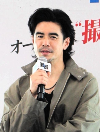 「淡路島のタマネギや和歌山の梅など、関西のおいしいものを食べられてうれしい」と話す主演の伊藤英明さん＝大阪市阿倍野区、あべのハルカス