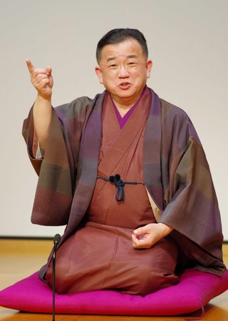 ３４年間にわたって子ども向け寄席を続ける桂文我（提供、御堂義乗撮影）