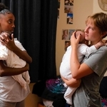 母となった５人の少女、交差する物語　「そして彼女たちは」監督、ダルデンヌ兄弟