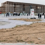 解体工事が進む大阪・関西万博の跡地＝１３日、大阪市此花区の夢洲（撮影・笠原次郎）