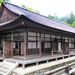 明智光秀の菩提寺・西教寺の本堂に隣接する客殿。豊臣秀吉の伏見城の旧殿を移築した＝大津市坂本５、西教寺
