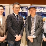 脚本の伊地知克介（右から２人目）、演出の岡田力（同３人目）、出演の菅原ゆうき（左端）、木下鮎美＝尼崎市南塚口町３