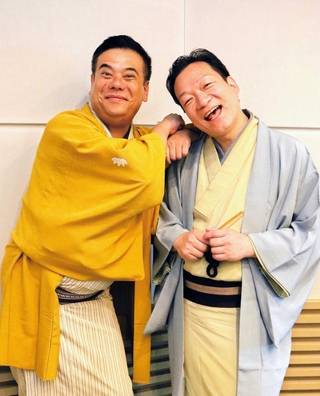 「わくわくと楽しい挑戦をしていきたい」と語る笑福亭鉄瓶（左）と桂佐ん吉＝大阪市福島区、ＡＢＣラジオ