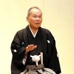 「新開地は演芸の街と再び知られ始めている。可能性を探っていきたい」と話す笑福亭仁智＝神戸新開地・喜楽館