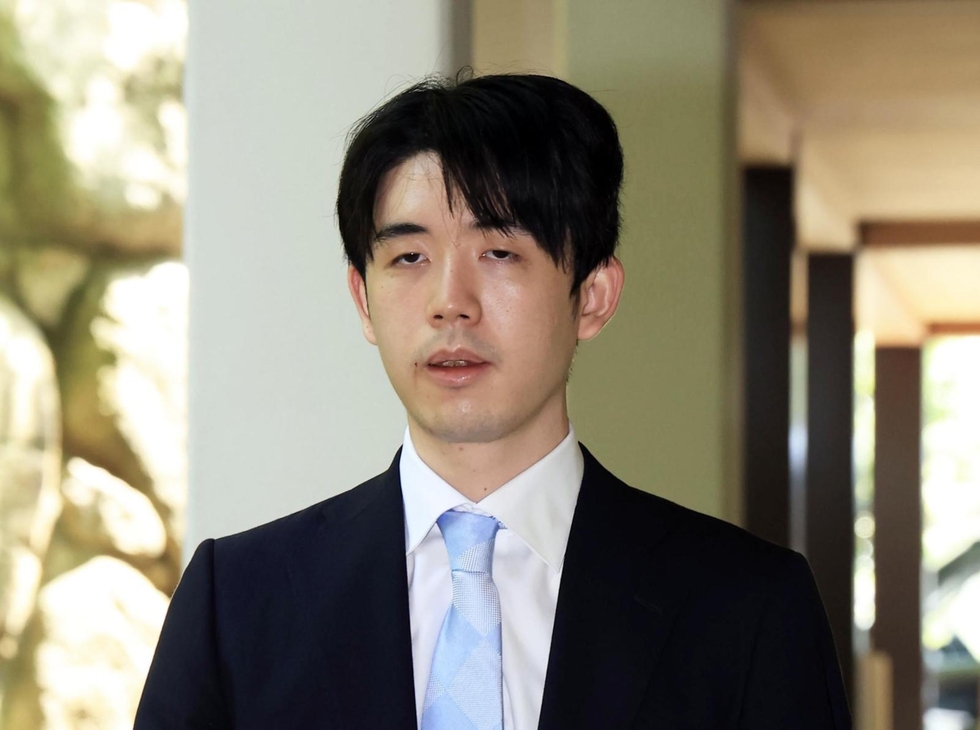 王位戦第2局、藤井と伊藤が会場入り 有馬であす15日から|文化|神戸新聞NEXT