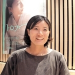 「本当は朝鮮学校在学時、朝鮮舞踊をやりたいという憧れがあった」と語る孫明雅監督＝大阪市内