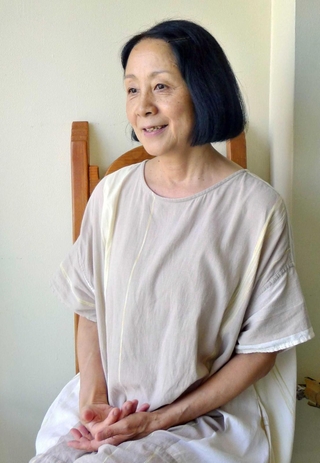 「神戸は生活を楽しむ場所として最高だと思う」と語る高山なおみさん＝神戸市内