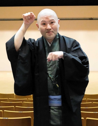 創作のレパートリーは１００作を超えるという桂米輝＝神戸市中央区浪花町